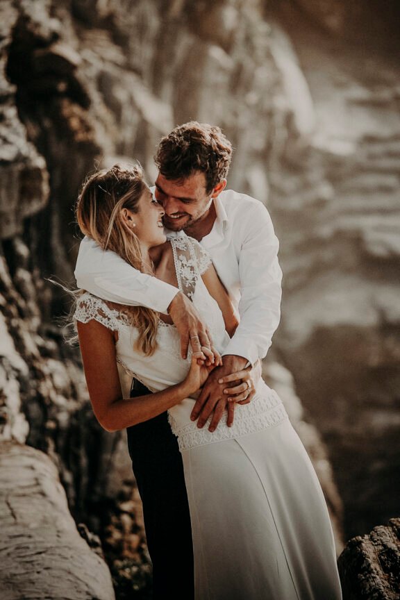 Séance naturelle et spontanée couple mariés Saint jean de Luz