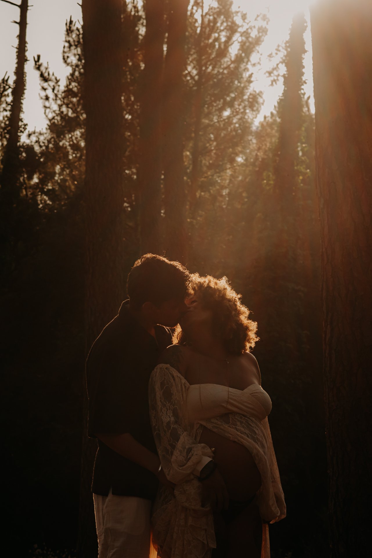 Séance grossesse au courant d'hucher - Golden hour